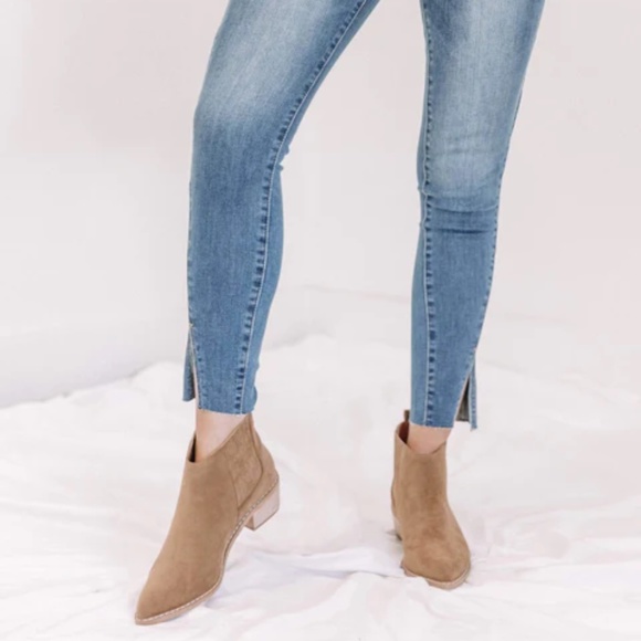 Special A Natalie Skinny Jeans with Split Hem - Picture 3 of 9